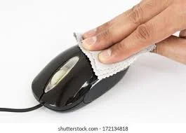 how to clean a computer mouse
